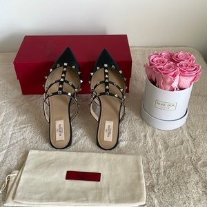Valentino Garavani Black Leather Rockstud Mules size 38 1/2. Only worn once.